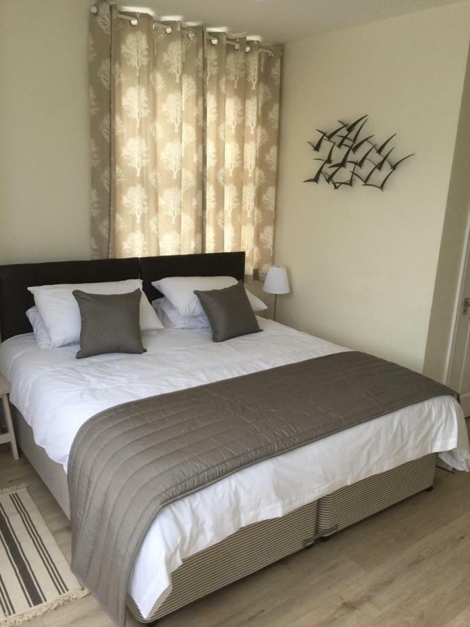 Good Intent Rooms Waltham Abbey Exterior foto